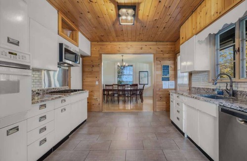Salsbury Cove House | Bar Harbor Bungalow!