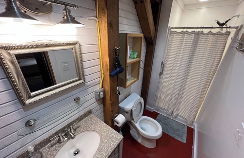 Bar Harbor Apartment | Bar Harbor Hideaway in quaint Bar Harbor. nWalk to everything from here!