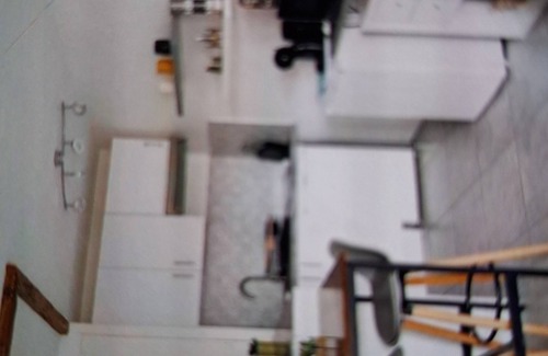 Fontaine-Bayonne-Cartoucherie Apartment | Bara, balcony, parking, Patte d'Oie district