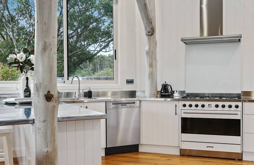Barragga Bay House | Baraga Sanctuary holiday house, Bermagui Barragga Bay