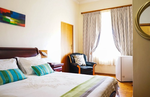 Plumstead House | Baraka Guesthouse
