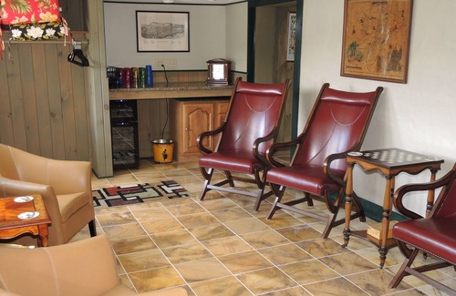 Oneonta House | Barb's Lakeside - Goodyear Lake - Close to all tournaments, kayaks & game room.