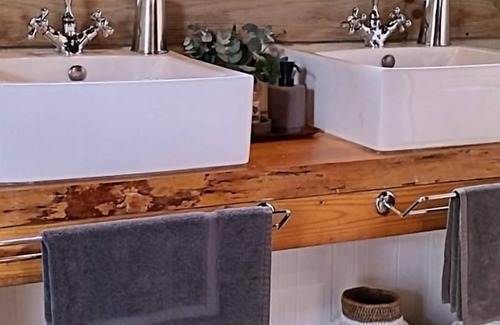 Addo Cabin | Barefoot Addo Elephant Lodge
