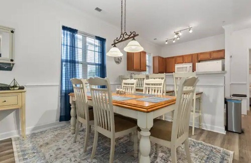 North Myrtle Beach Condo | Barefoot Villa: Pools, Golf, Beach, Snowbirds