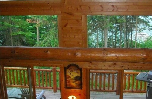 Land O Lakes Ski Chalet | Bargain fall/winter/spring rates. Lakefront privacy & campfire pit.