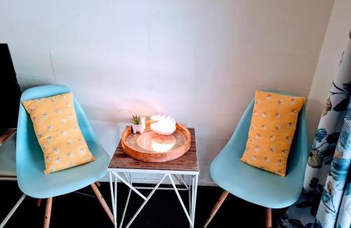 Bargara Hotel | Bargara Beach Motor Inn budget accommodation pet friendly on application