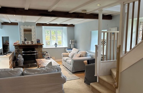 Totnes House | Barn conversion situated in a small hamlet surrounded by beautiful countryside.