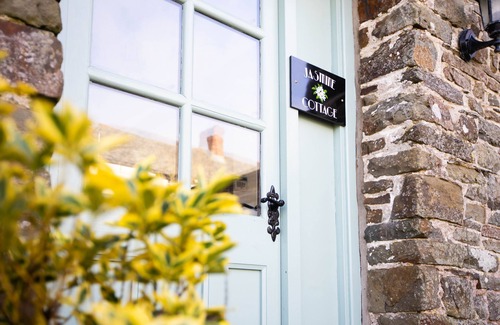 Bude Cottage | Barn Conversion With Indoor Swimming Pool In Stunning Rural Location Near Ocean