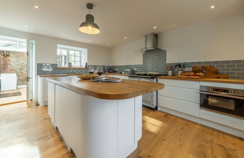Salthouse Cottage | Barn Cottage (6), Salthouse, Norfolk