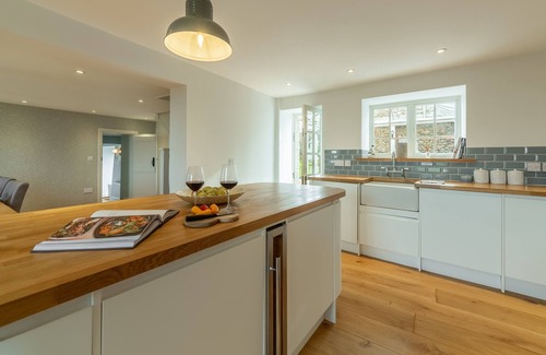Salthouse Cottage | Barn Cottage (6), Salthouse, Norfolk