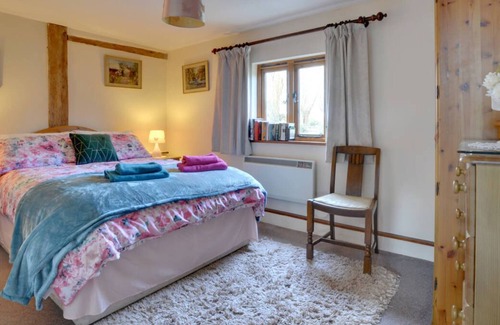 St Mary's Bay Ski Chalet | Barn End in Romney Marsh