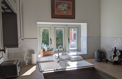 Little Thornage House | Barn North Norfolk Close to Holt & Blakeney, free private parking & WiFi