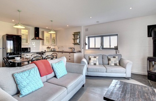 Woodbridge House | Barn Owl, Oxley Dairy