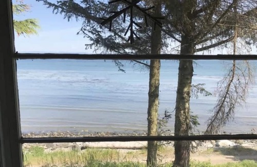Port Angeles Cabin | Barnacle Hill Olympic Beach Cabin on the Strait of Juan De Fuca