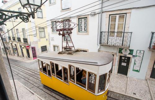 Bairro Alto Apartment | Baroque apart with patio Portuguese Soul Bica Tram 4p