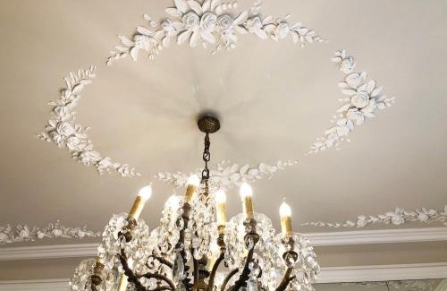 Bairro Alto Apartment | Baroque apart with patio Portuguese Soul Bica Tram 4p