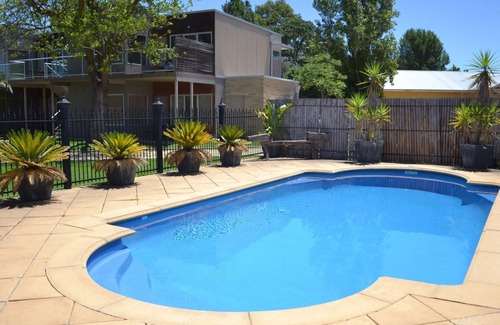 Tanunda House | Barossa Dreams -Sapphire Dreams