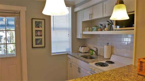 Altamont Manor Apartment | Barra Villa Resort House I