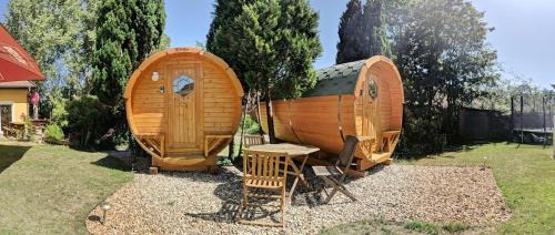 Gorleben Other | Barrel -schlafen im Fass