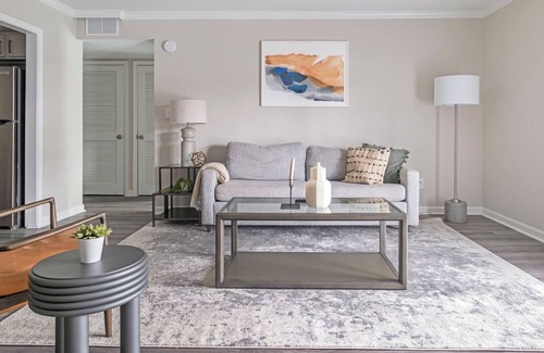 Homewood Apartment | Barsala l Chic 1BR at The Brookwood – Saltwater Pools & More