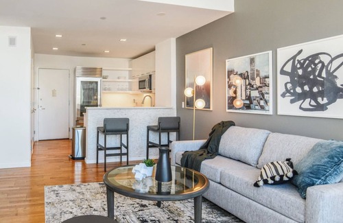Indianapolis Apartment | Barsala l Fully furnished 1BD w/fast Wi-Fi