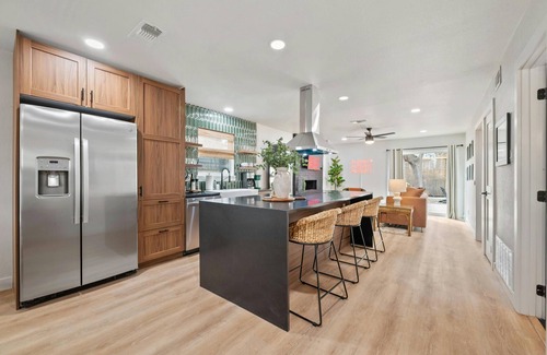 Zilker House | Barton Hills Home + Hot Tub - Magdalena 1!