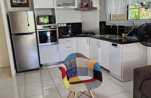Petit-Bourg Apartment | Bas de Villa Terrasse, Jardin, Quartier Calme, Proche Zone Commerciale