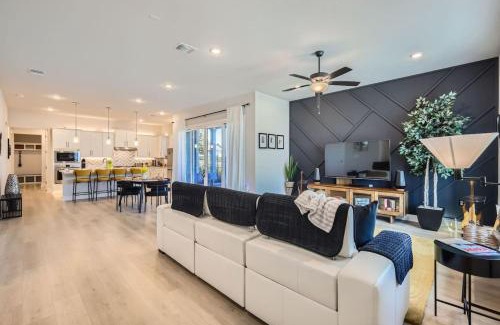 Austin House | Base Camp in Austin