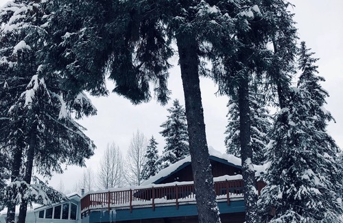 Alyeska House | Base of Alyeska, walk to attractions, beautiful vacation home!