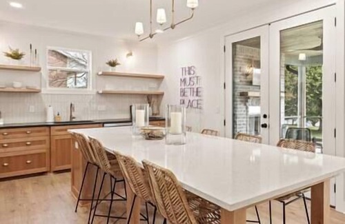 Winchester House | Basecamp Retreat TimsFordLake