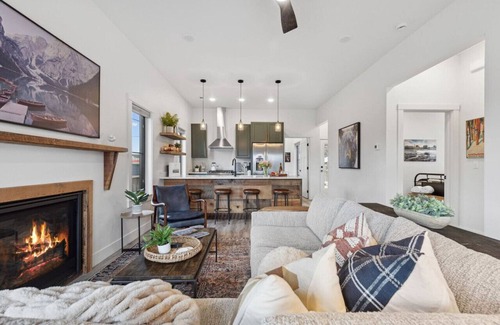 Riverfront Apartment | *Basecamp: The Blue Bungalow*