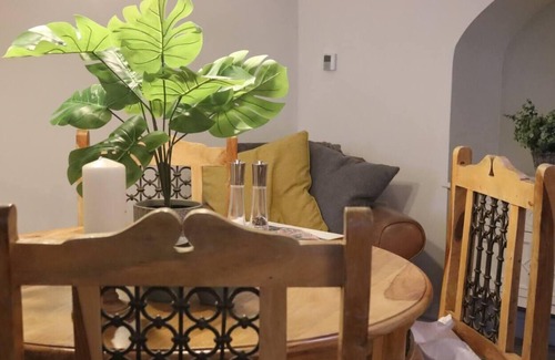 Clitheroe Cottage | Bashall Barn, Eaves Hall, Outbarn all close by