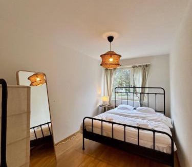 Seebach Apartment | Basic 3-BR Apartment with Balcony Access