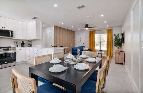 Saint Cloud Apartment | Basketball + Firepit + 20mi to Disney + in dwtn!
