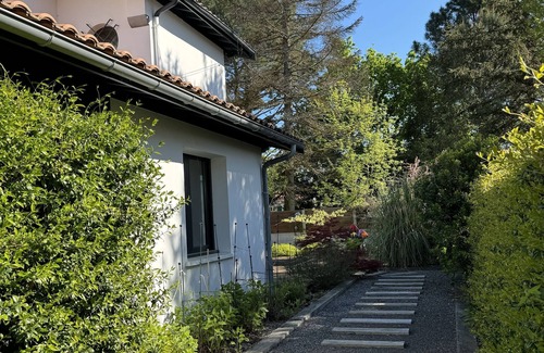 Andernos-les-Bains Villa | Basque villa with pool