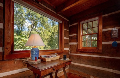 Luray Apartment | Bass Reeves Cabin RPC