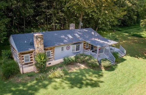 Luray Apartment | Bass Reeves Cabin RPC
