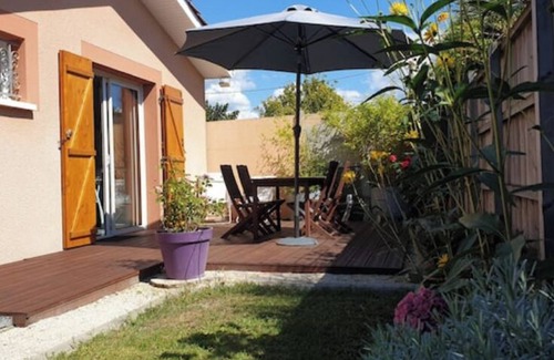 La Teste-de-Buch House | Bassin d'Arcachon la teste de buch maisonnette.