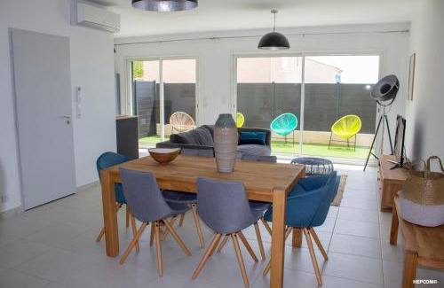 La Fare-les-Oliviers Bed & Breakfast | BASTIDE 9