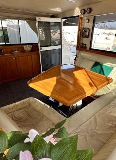 Grand Valinco Boat Rental | Bateau Vedette 14 mètres