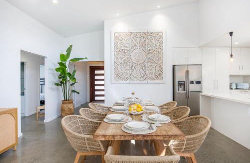 Culburra Beach House | Bathers Pet Friendly 4 Mins Walk to Beach