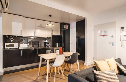 Santo Antonio Apartment | Batuan Apartment, private terrace, pool, A/C, garage