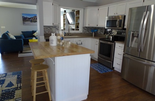 Wilmington House | Baxter's House- Pet Friendly with Covered Boat Parking; 15 mins to Beach/D-Town