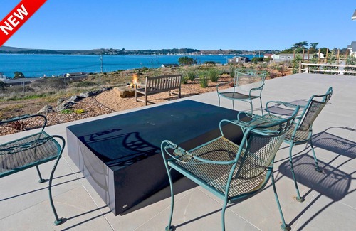 Old Town House | Bay Bliss- Great Ocean Views , modern house