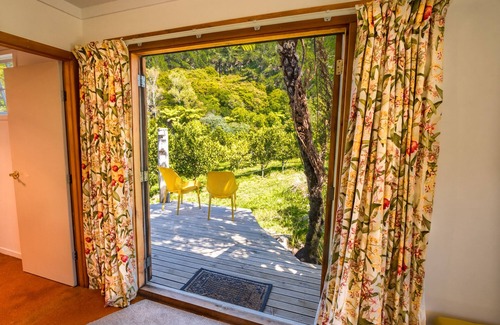 Takaka House | Bay Cottage - Takaka Holiday Unit