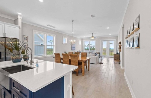 Port St. Joe House | Bay-Front Luxury Home w/Stunning Views, Expansive Porches-Family Friendly