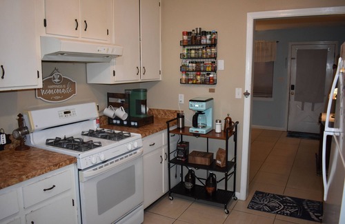 Gallatin House | Bay, park and estuary preserve.walk/bike to the fishing pier. 6mins to island
