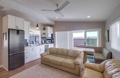 Bay Ho Apartment | Bay Park Ocean Breeze 2BR 2BA guest apt in San Diego Ideal Central Location