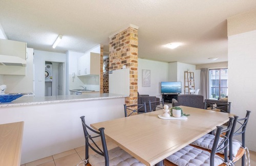 Nelson Bay Apartment | Bay Parklands, 56 2 Gowrie Ave - ground floor, air conditioned, wifi & Foxtel