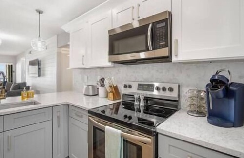 Palma del Mar Apartment | Bay & pool view min 2 Pass A Grille& St Pete beach